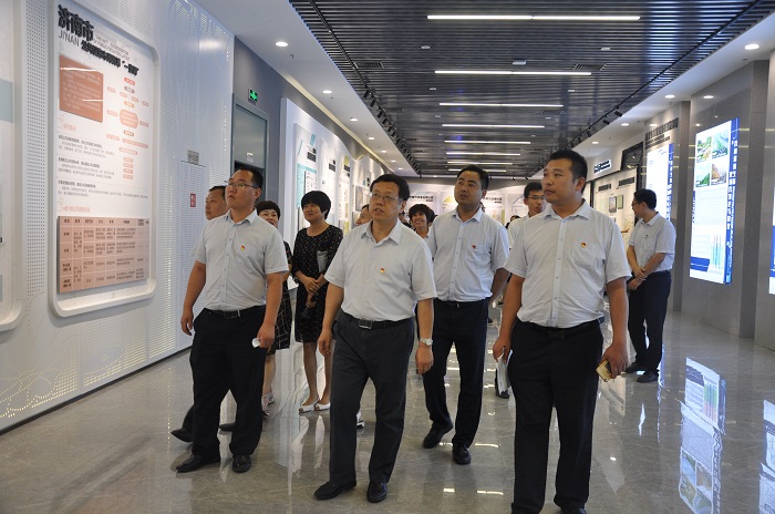 濟南連心物業(yè)有限公司黨支部舉行“不忘初心、牢記使命”主題教育慶“七一”系列活動(dòng)